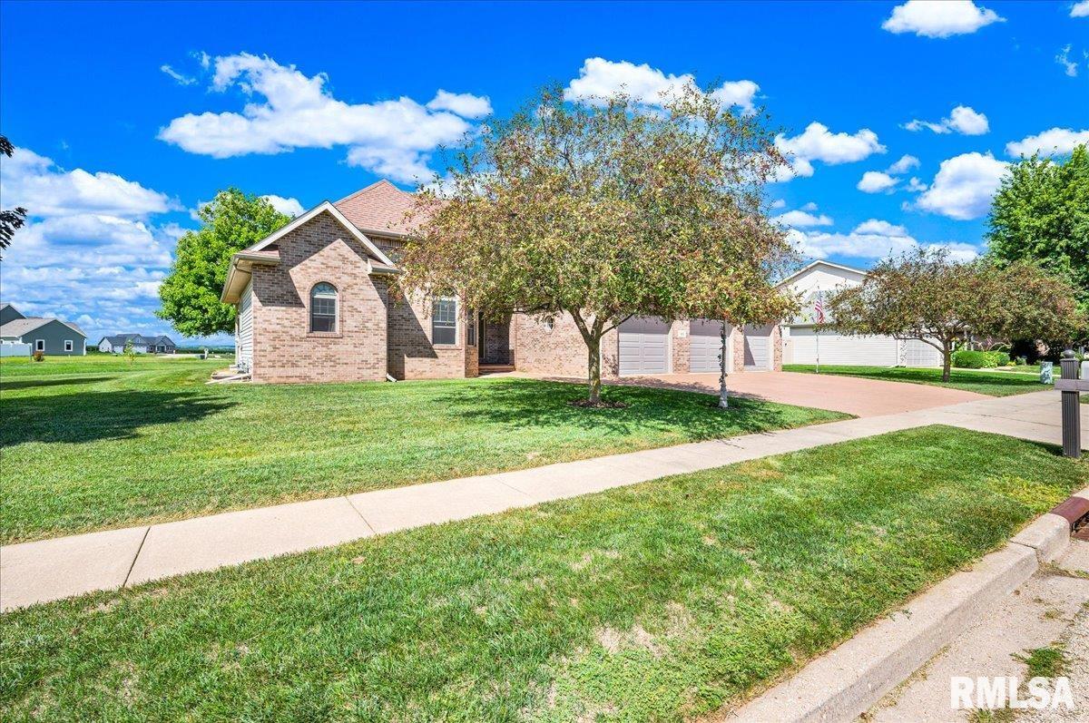 303 Sycamore Trail Chillicothe, IL 61523 - Photo 41 of 44