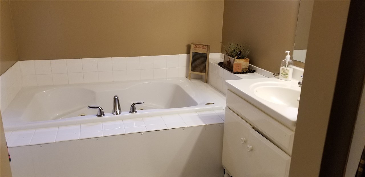 3301 West Maple Grove Road Bloomington, IN 47404 - Photo 20 of 23 Gallery Image 20