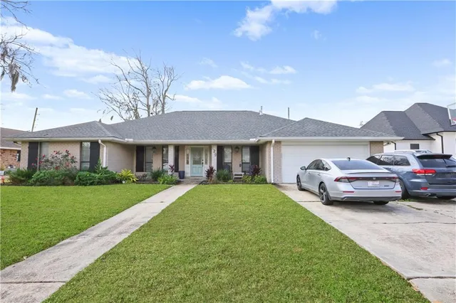 $419,000 | 129 Villere Drive, Destrehan, LA 70047