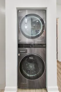 $244,000 | 6421 North Greenview Avenue, Unit 2W, Chicago, IL 60626