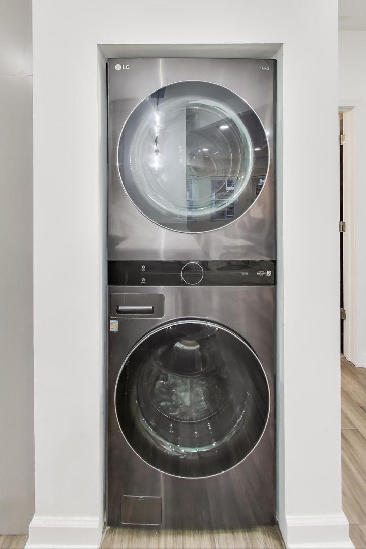 6421 North Greenview Avenue, Unit 2W Chicago, IL 60626 - Photo 15 of 23