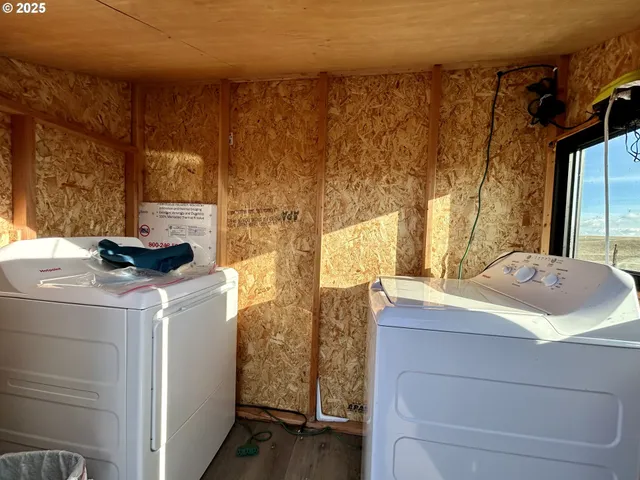 a view of a house with a outdoor space