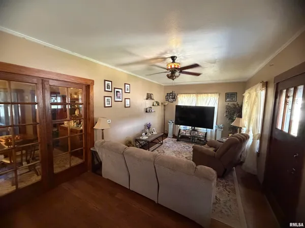 $84,900 | 213 South Burr Boulevard, Kewanee, IL 61443