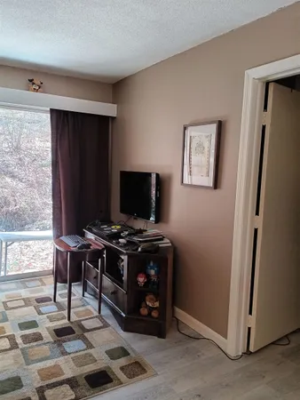 $159,500 | 39 Brookside Drive, Unit 7, Brattleboro, VT 05301