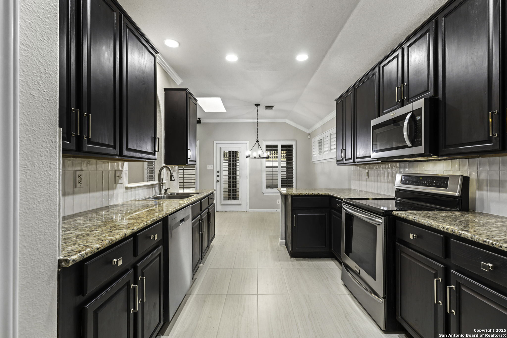 6607 Arbor Meadow Road San Antonio, TX 78256 - Photo 7 of 22