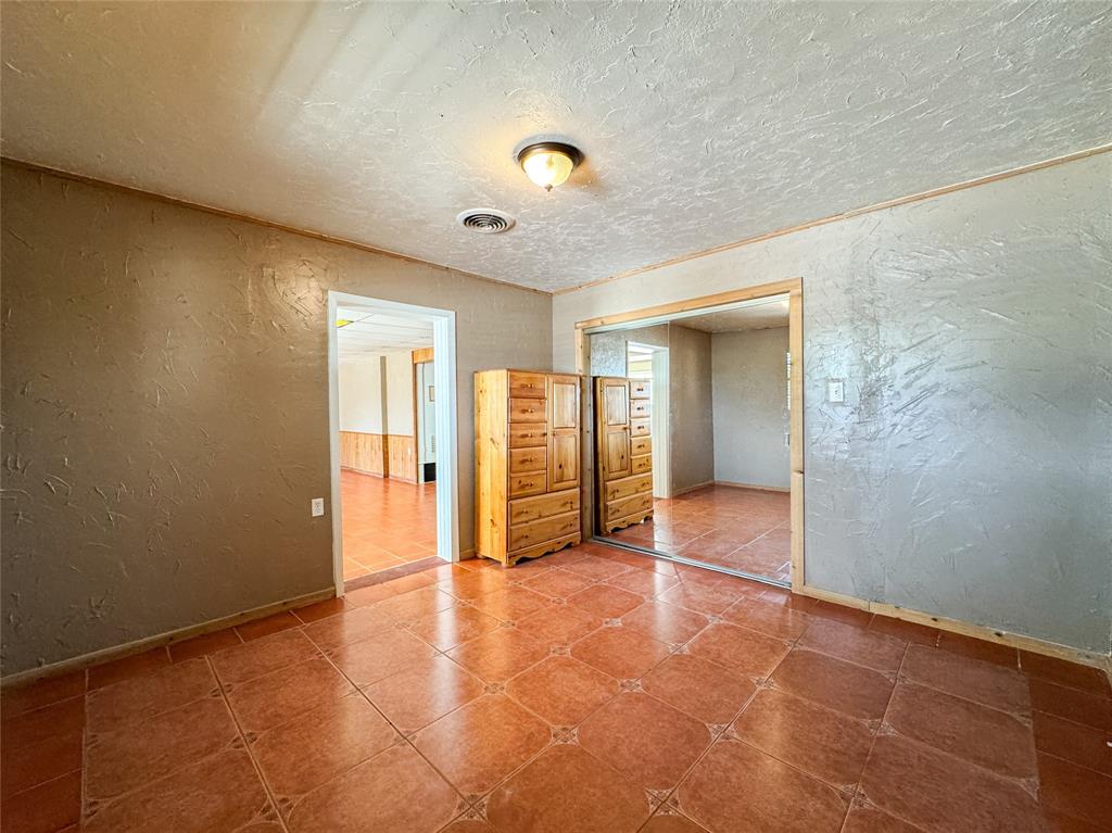 705 N Avenue East, Unit 2 Haskell, TX 79521 - Photo 9 of 29