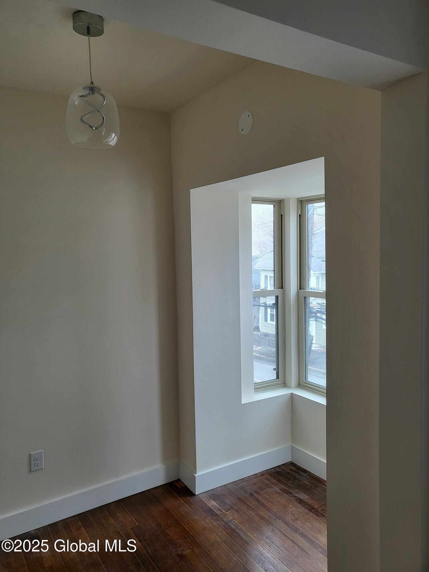 762 Eastern Avenue Schenectady, NY 12308 - Photo 14 of 34 1000030574