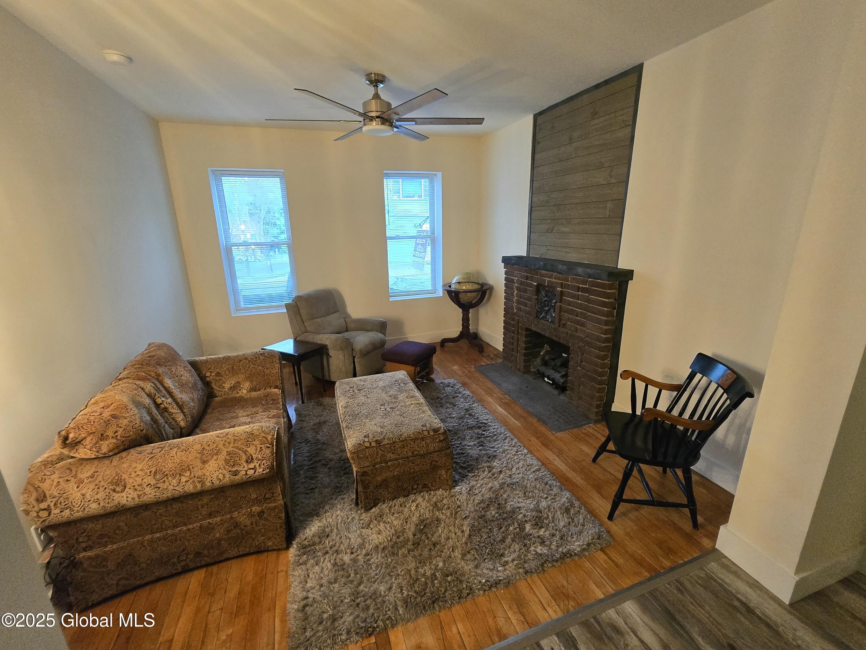 762 Eastern Avenue Schenectady, NY 12308 - Photo 2 of 34 1000036061