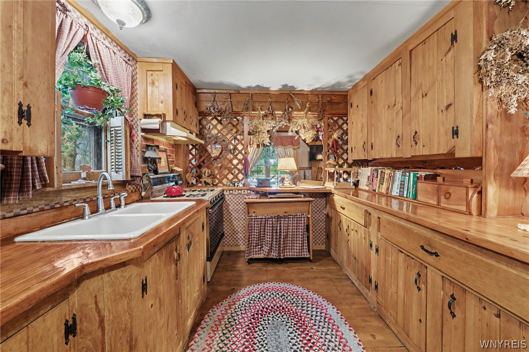 10985 Griswold Road Darien, NY 14040 - Photo 5 of 50