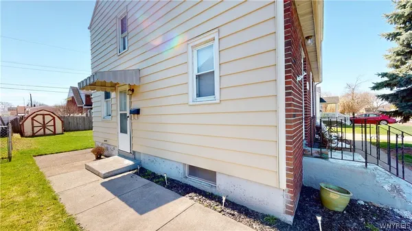 $149,900 | 207 Taber Place, North Tonawanda, NY 14120