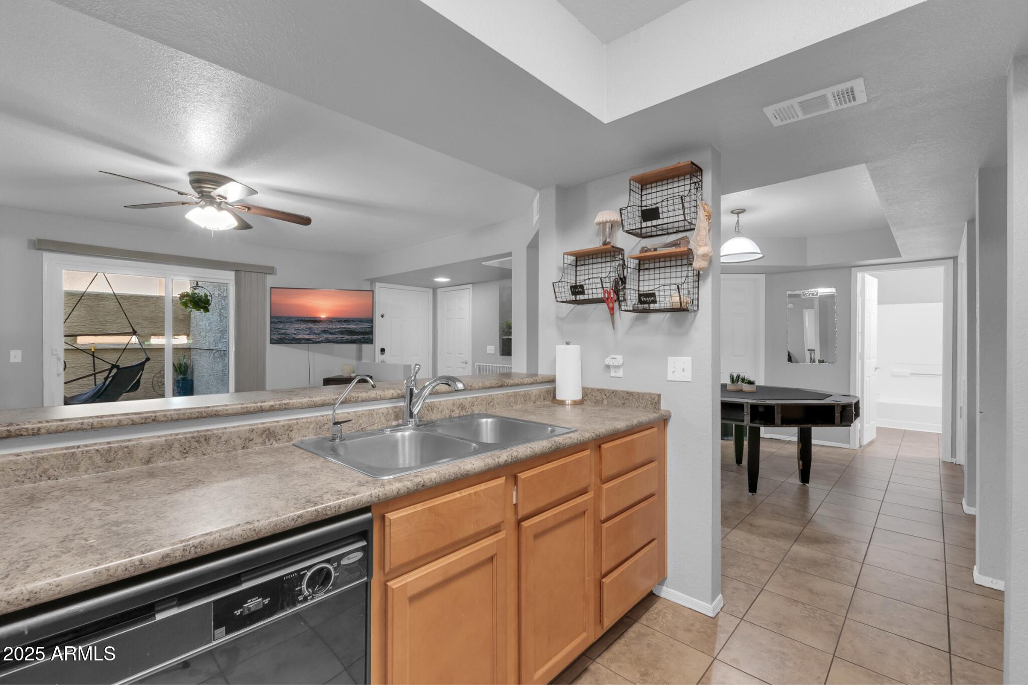 1331 West Baseline Road, Unit 148 Mesa, AZ 85202 - Photo 9 of 33 Kitchen