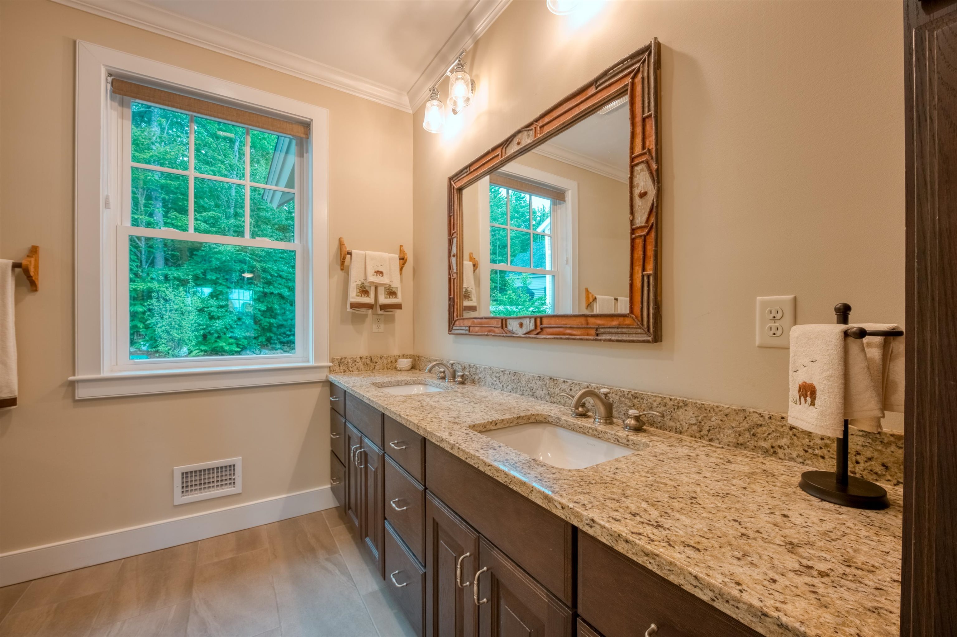 7 Yachtmen's Ridge Laconia, NH 03246 - Photo 17 of 40 Gallery Image 17