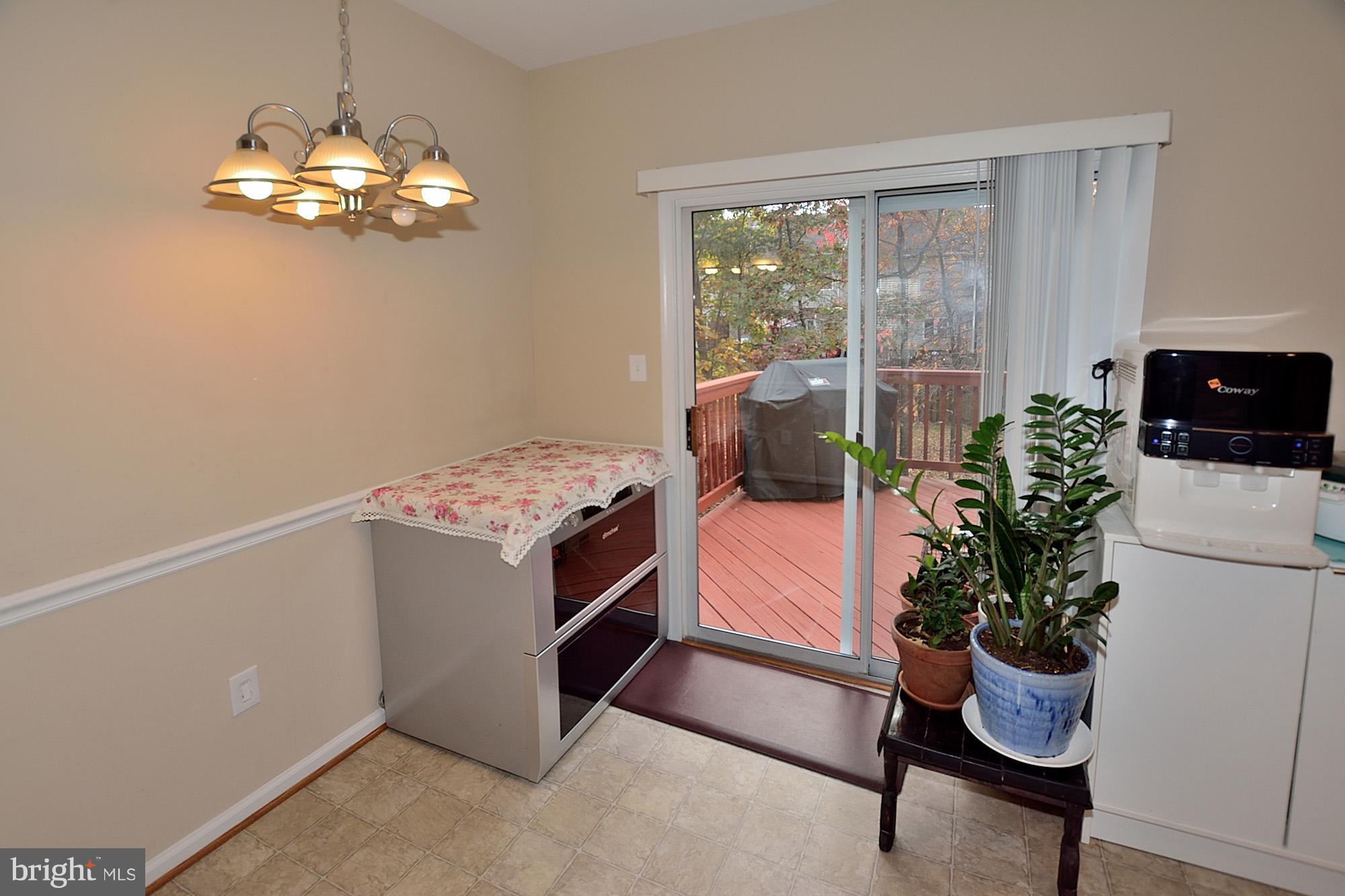 14857 Bolton Road Centreville, VA 20121 - Photo 11 of 24 Interior (General)