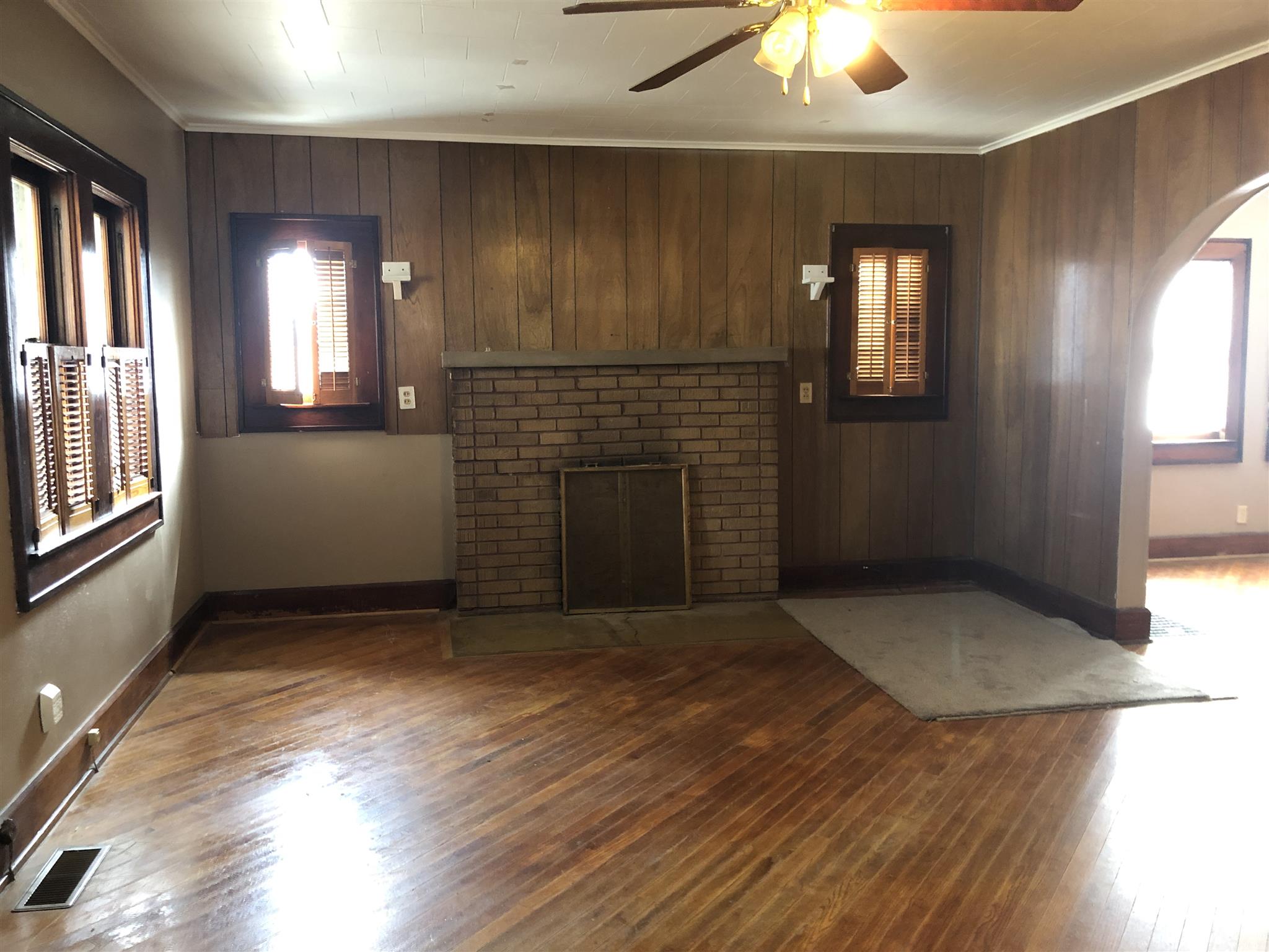 525 Oolitic Road Bedford, IN 47421 - Photo 5 of 10 Gallery Image 5