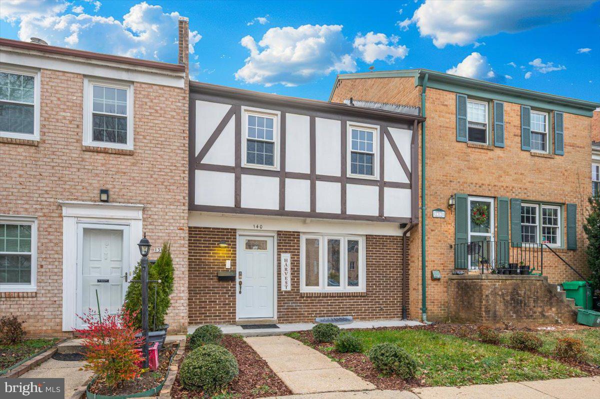 140 Gold Kettle Drive Gaithersburg, MD 20878 - Photo 35 of 35 a front view of a house having yard