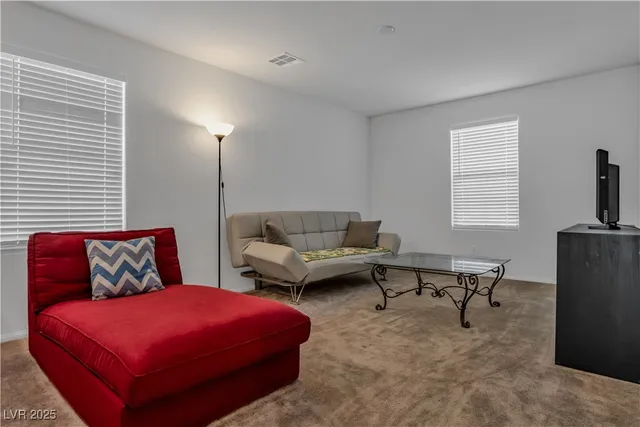$2,800 | 10289 Massachusetts Lane, Las Vegas, NV 89141