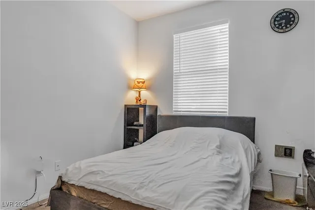 $2,800 | 10289 Massachusetts Lane, Las Vegas, NV 89141