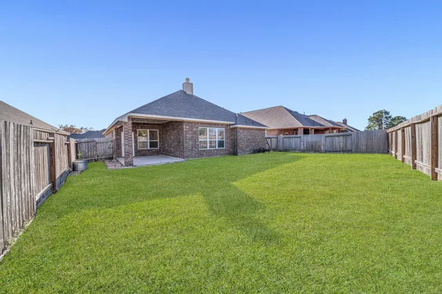 $2,250 | 19043 Minero Lane, Montgomery, TX 77356