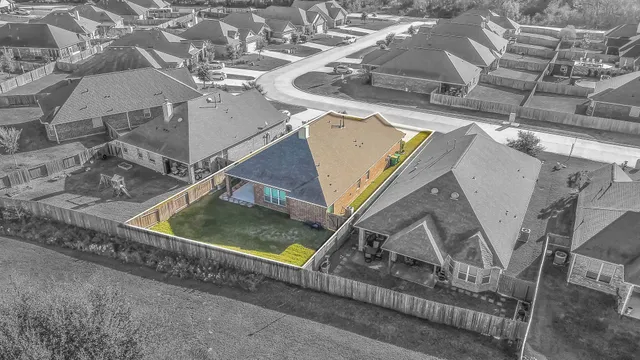 $2,250 | 19043 Minero Lane, Montgomery, TX 77356