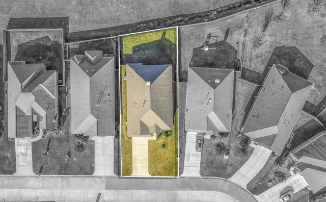 $2,250 | 19043 Minero Lane, Montgomery, TX 77356