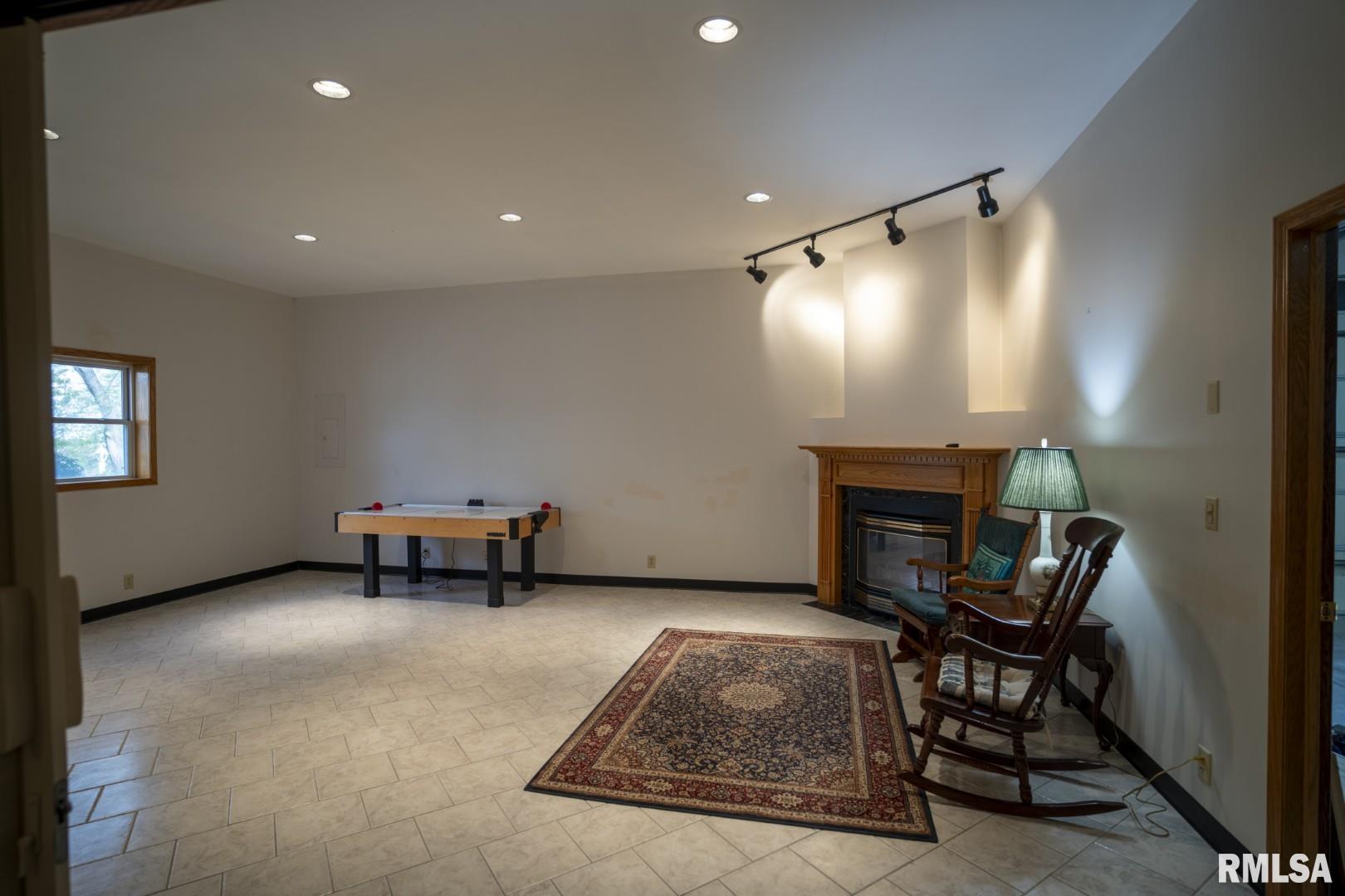 1359 South Bridge Road Niantic, IL 62551 - Photo 39 of 84