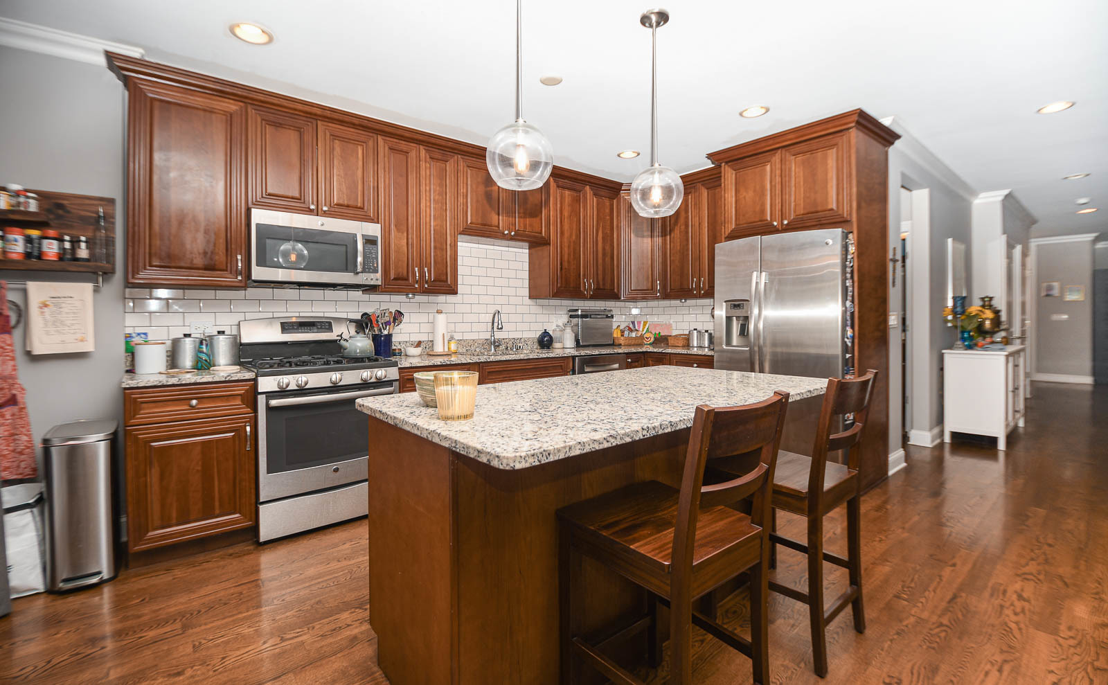 21 North Herbert Road, Unit I Riverside, IL 60546 - Photo 6 of 21