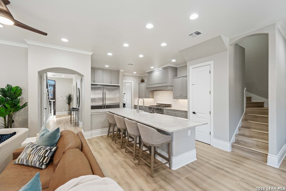 407 Burr Road Terrell Hills, TX 78209 - Photo 11 of 58