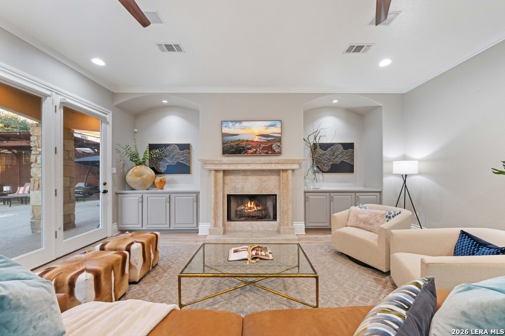 407 Burr Road Terrell Hills, TX 78209 - Photo 7 of 58