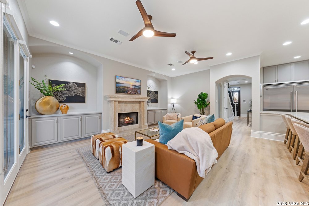 407 Burr Road Terrell Hills, TX 78209 - Photo 8 of 58