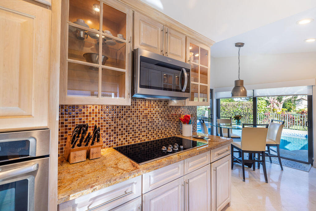 10231 Sunset Bend Drive Boca Raton, FL 33428 - Photo 11 of 36 MINM3482-HDR