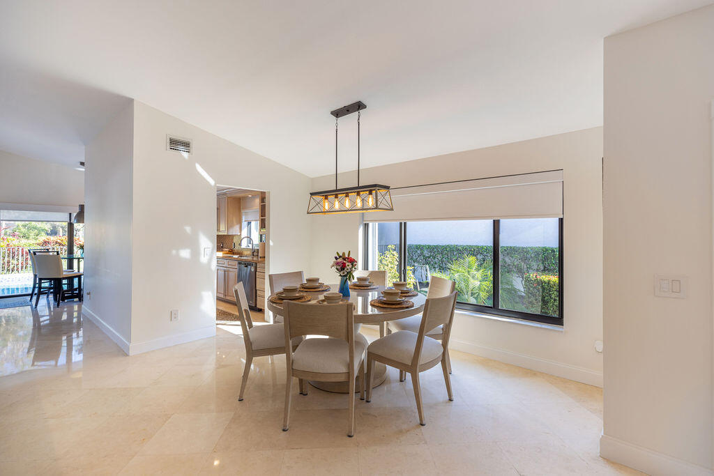 10231 Sunset Bend Drive Boca Raton, FL 33428 - Photo 8 of 36 MINM3414-HDR