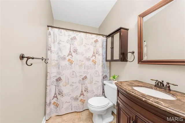 $160,000 | 808 Sugar Valley Court, Unit 6, St. Peters, MO 63376