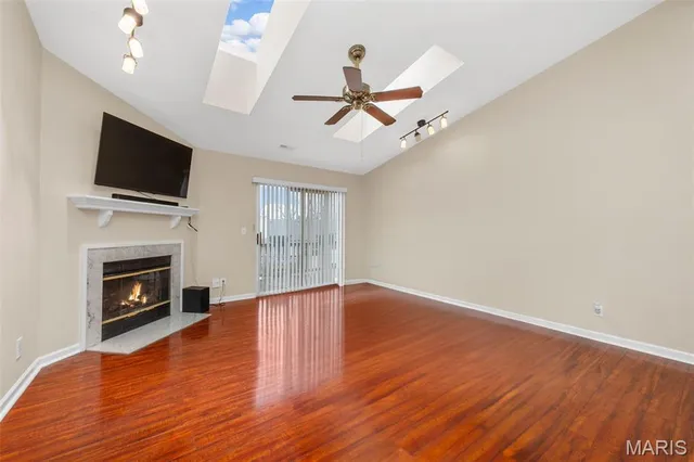 $160,000 | 808 Sugar Valley Court, Unit 6, St. Peters, MO 63376