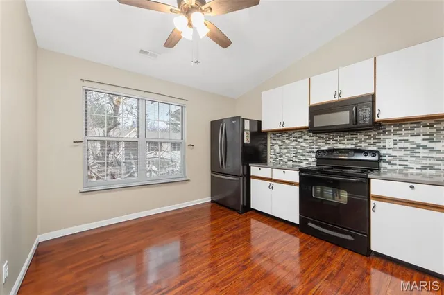 $160,000 | 808 Sugar Valley Court, Unit 6, St. Peters, MO 63376