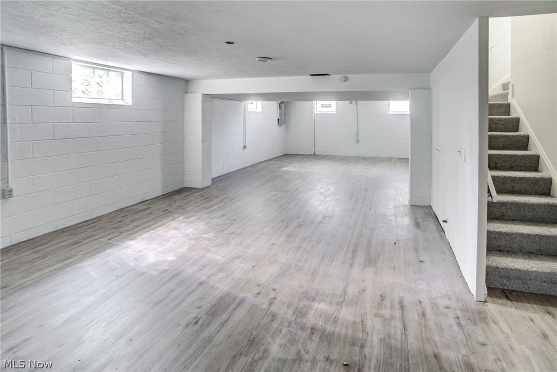 18212 Cornwall Road Cleveland, OH 44119 - Photo 16 of 22