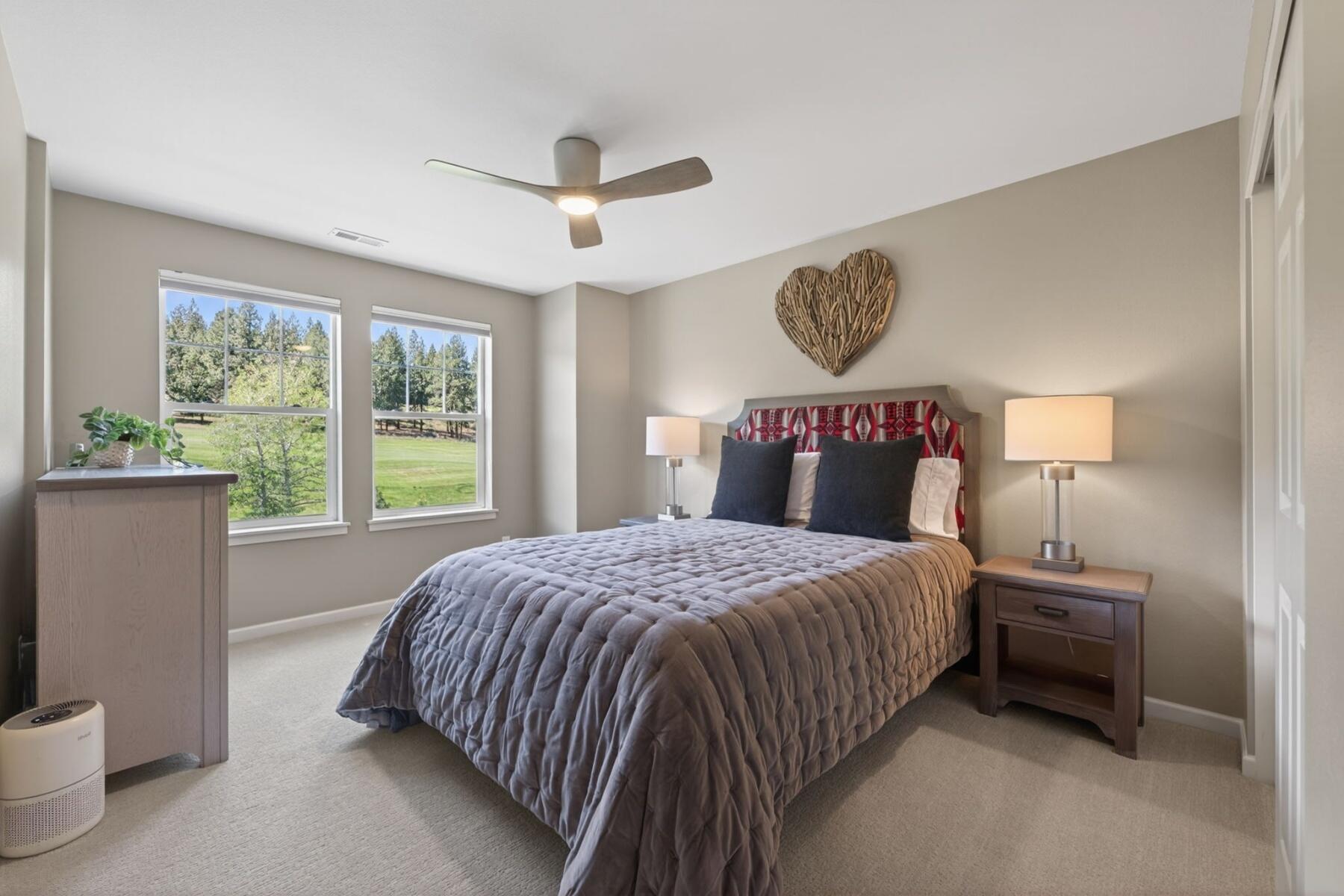 2269 Northwest Putnam Road Bend, OR 97703 - Photo 30 of 57