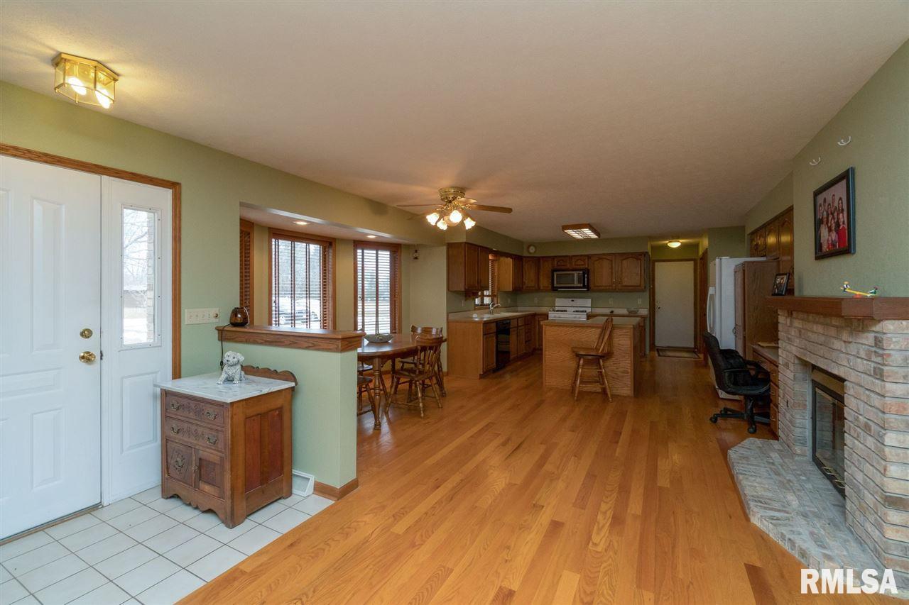 10121 136th Street West Taylor Ridge, IL 61284 - Photo 8 of 22