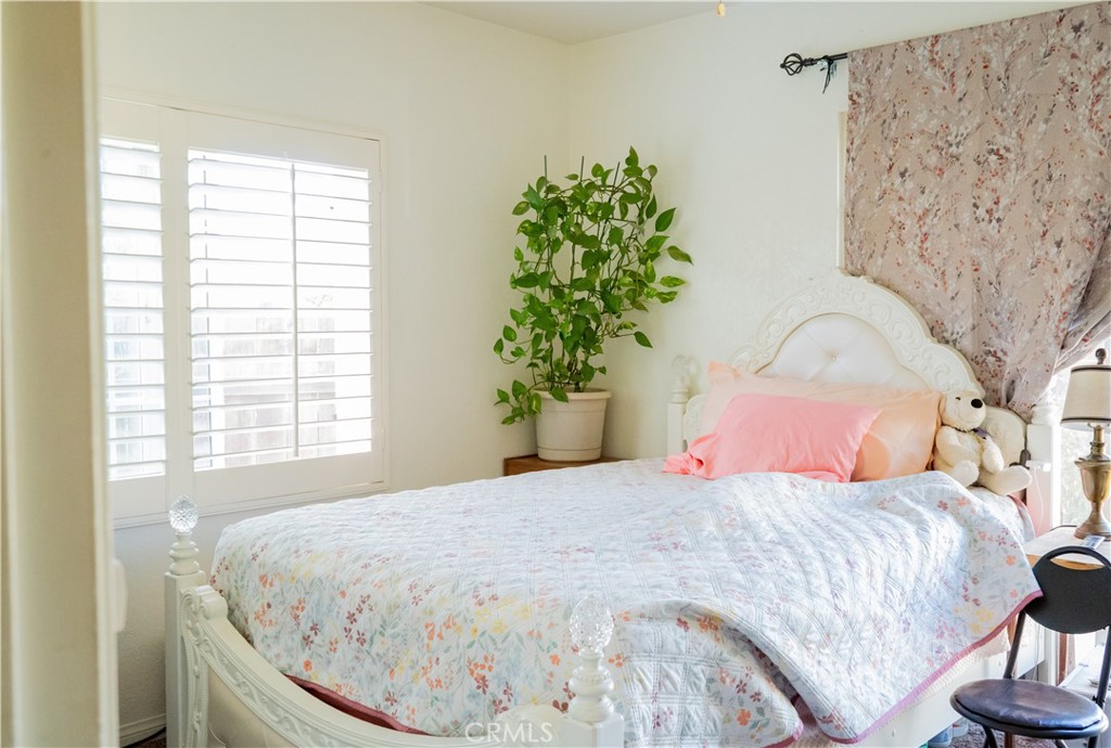 4831 Jurupa Avenue Riverside, CA 92504 - Photo 7 of 9 bedroom 1