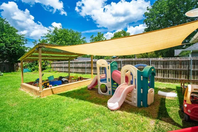 a view of outdoor space