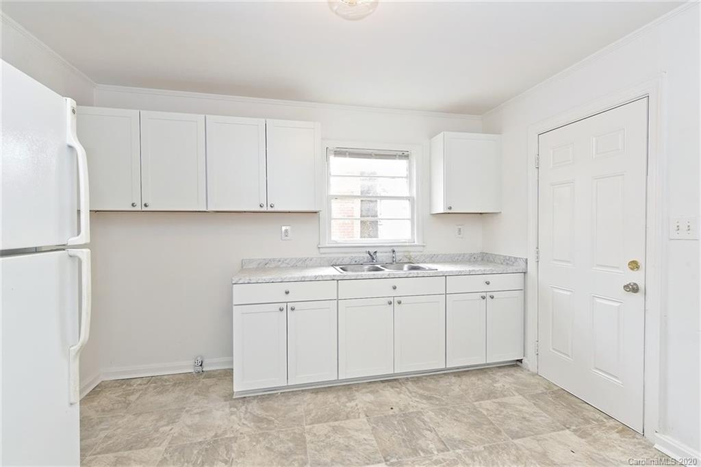 633 Reeves Court Charlotte, NC 28208 - Photo 13 of 22