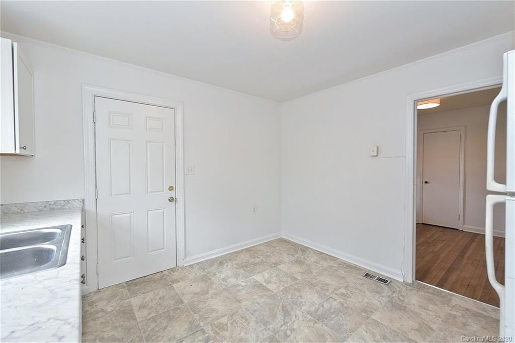 633 Reeves Court Charlotte, NC 28208 - Photo 15 of 22