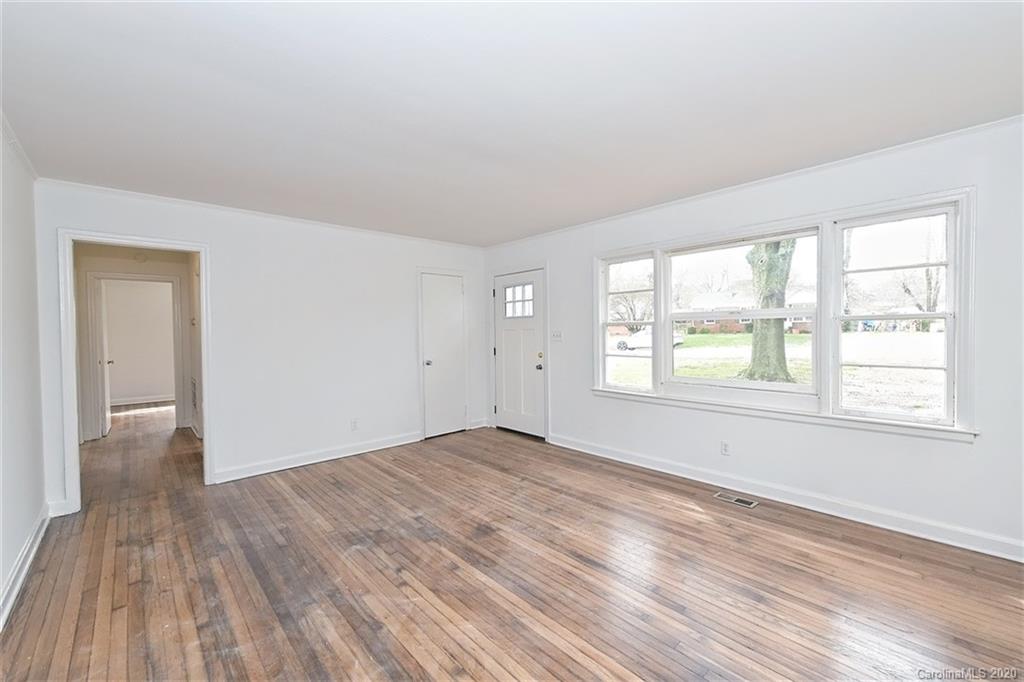 633 Reeves Court Charlotte, NC 28208 - Photo 4 of 22