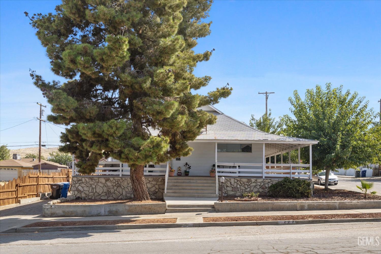 Undisclosed Address Taft, CA 93268 - Photo 2 of 44 front view of a house