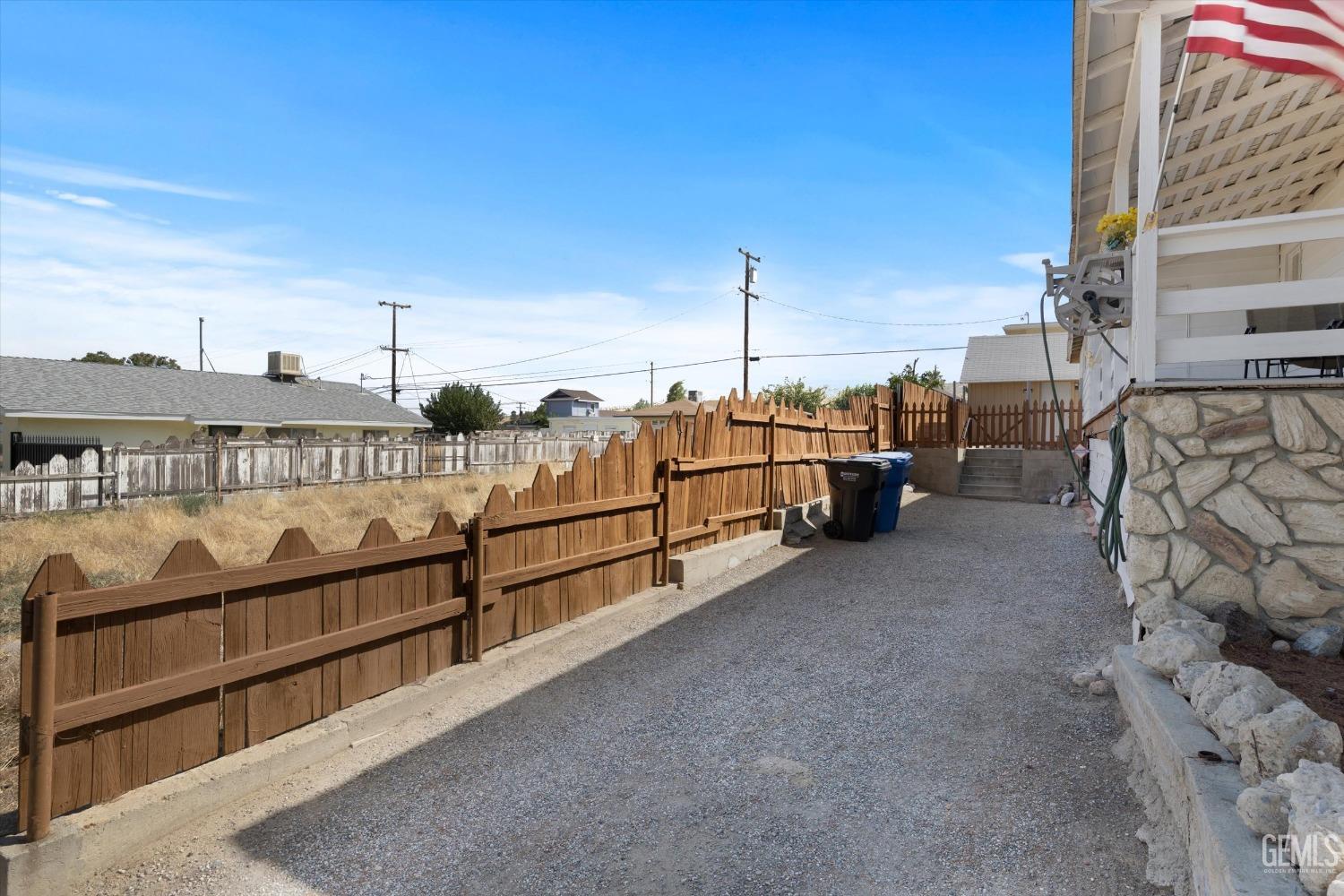 Undisclosed Address Taft, CA 93268 - Photo 44 of 44 a view of a terrace