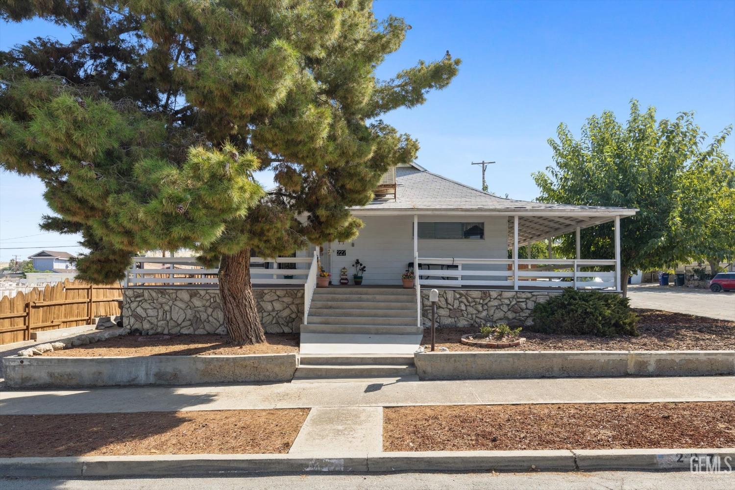 Undisclosed Address Taft, CA 93268 - Photo 5 of 44 front view of house with a yard