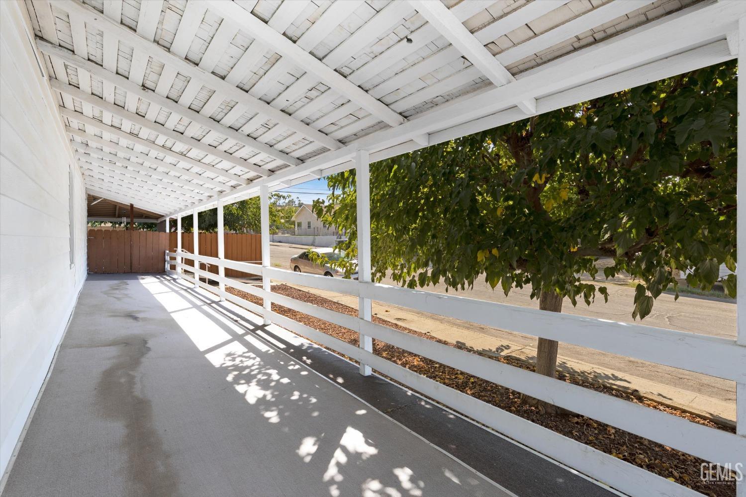 Undisclosed Address Taft, CA 93268 - Photo 9 of 44 a view of a backyard