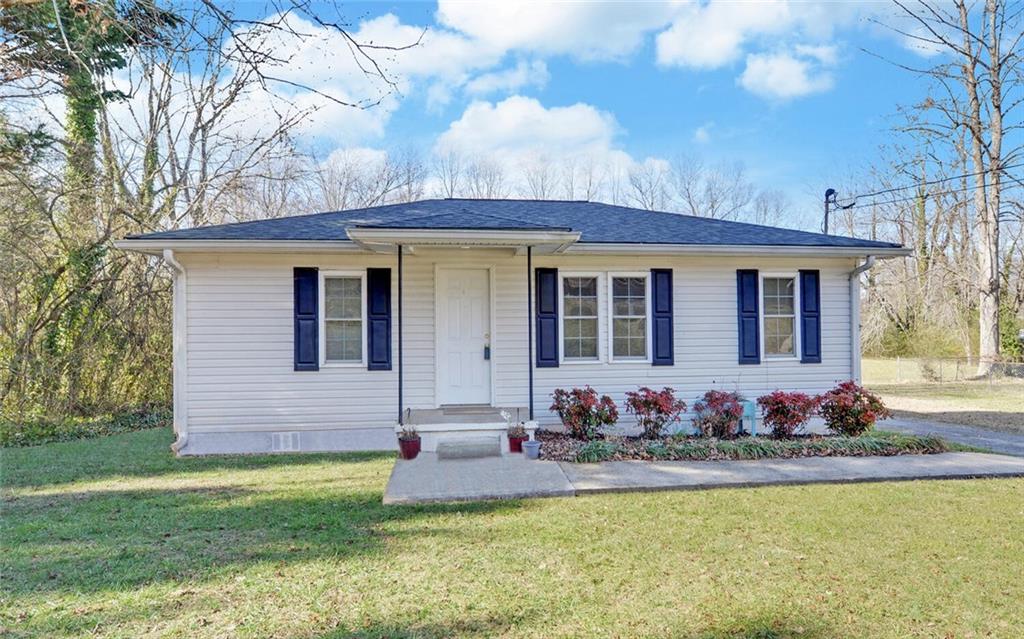 134 Faulkner Street Cleveland, GA 30528 - Photo 3 of 31