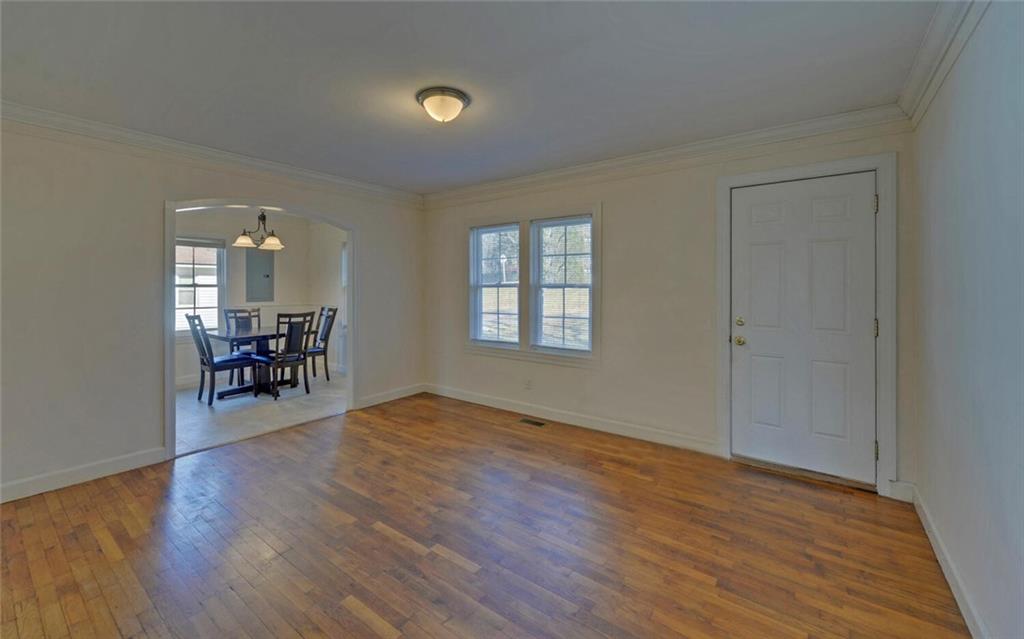 134 Faulkner Street Cleveland, GA 30528 - Photo 4 of 31