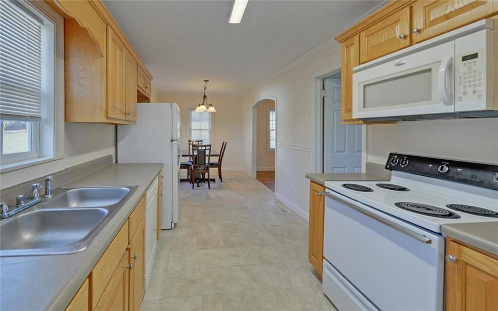 134 Faulkner Street Cleveland, GA 30528 - Photo 10 of 31