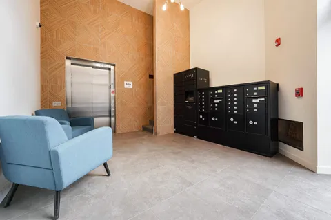 $2,475 | 333 Newark Avenue, Unit 501, Jersey City, NJ 07302